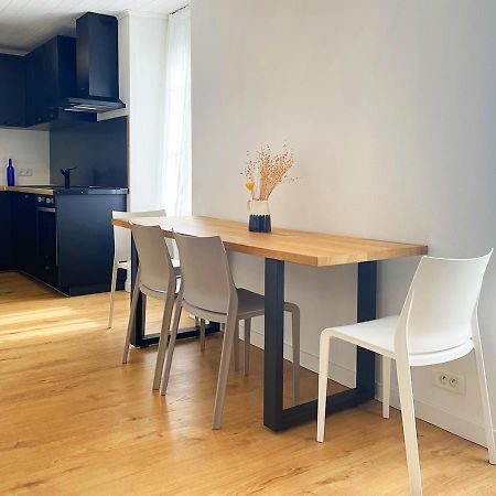 Charmant Appartement Renove Au Coeur De กงการ์โน ภายนอก รูปภาพ
